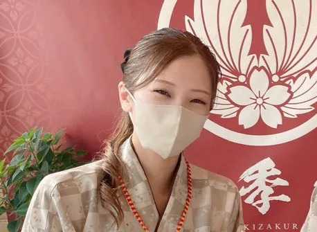 スタッフ 中山 紗希